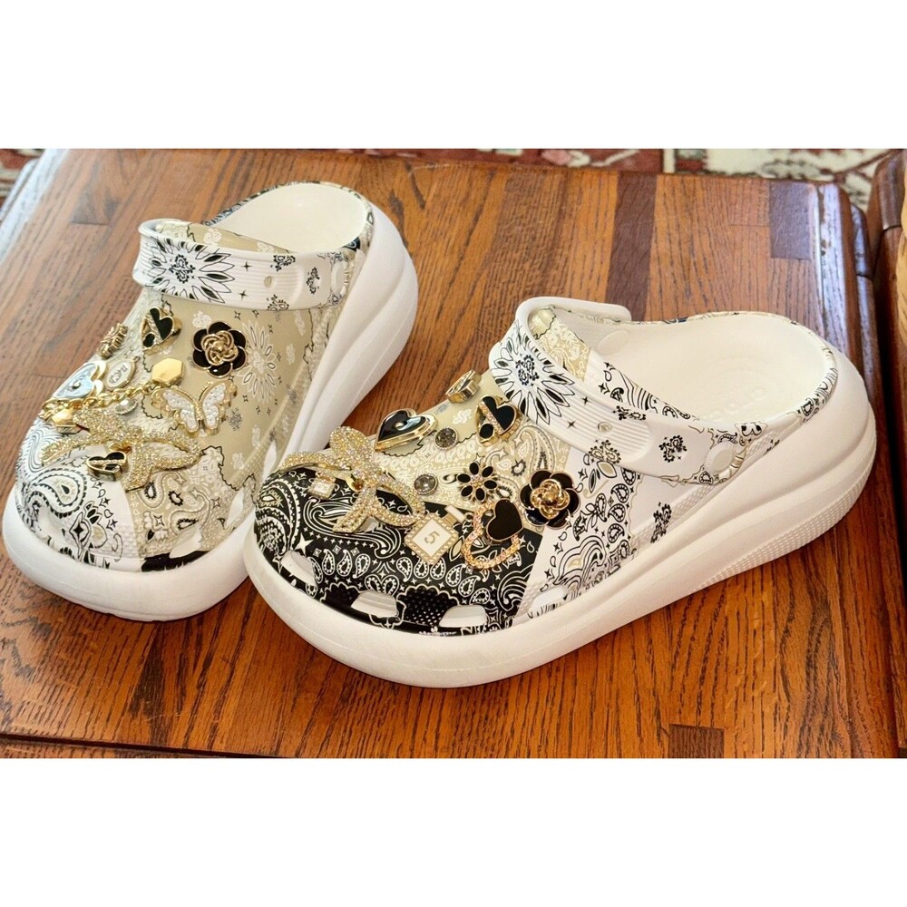 Crocs Classic Crush Embellished Bandana Clog Paisley Chai Multi Unisex US W8 M